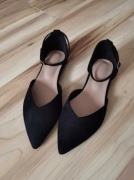 Nowe czarne baleriny damskie z paskiem i ostrym spiczastym noskiem 39