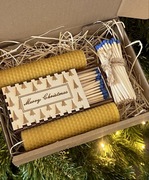 Zestaw prezentowy – naturalne świece + drewniane pudełko na zapałki