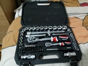 Dwa nowe zestawy kluczy Yato nasadowe 72 części i płaskie 10 części OKAZJA