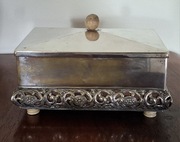 Humidor szkatułka drewno cedrowe plater Secesja sygnowana 