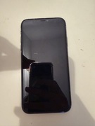 IPhone 11 czarny uszkodzony
