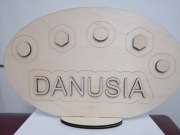 STOJAK Z IMIENIEM PREZENT DOWOLNY NAPIS