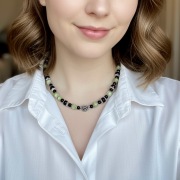 Naszyjnik z kamieni naturalnych z centralnym motywem