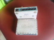 Mikrotik RouterBoard 750