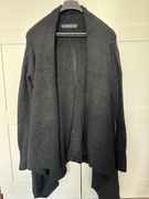 Asymetryczny kardigan Zara.