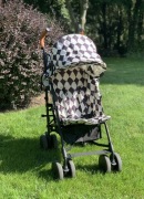 Spacerówka Elodie Details szachownica czarno-biała