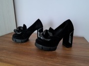 Buty Carinii 39 Nowe 
