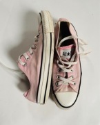 Converse pudrowy róż krótkie 
