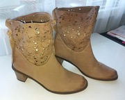 Skórzane Kawowe Botki Ażurowe na słupku r. 39 Helbut Polska