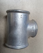 Trójnik redukcyjny ocynkowany 2"x6/4"
