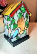 Klasyczny witraż 3d że szkła, ręcznie robiona lampka nocna, domek.
