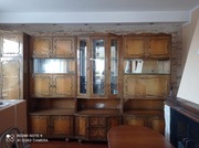 Stylowa meblościanka z litego lakierowanego drewna – witryna, klasyczna