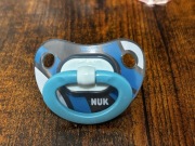Silikonowy smoczek uspokajający NUK 18-36 m