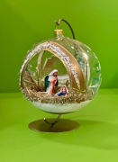 Szopka Bombka szklana choinkowa ręcznie malowana ze stojakiem 15cm 20cm