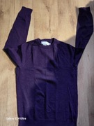 Elegancki sweterek idealny pod koszulę z krawatem  