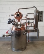 Destylarnia Alembik 50l z ręcznie kutym hełmem