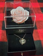 Zestaw Różowej Róży z Naszyjnikiem w  Kształcie Serca
