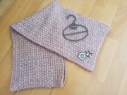 Elegancki Komin wełniany Orsay 