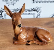 Figura łania sygnowana