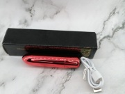 Czerwony mini wibrator mocny z wyświetlaczem