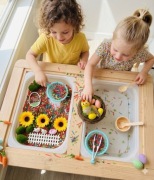 WIELKANOCNY SENSORY BOX – Kolorowa Przygoda Montessori!