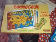 WYSZYWANKA Sznurki i dziurki na kartonie dla dzieci 12 plansz, różne wzory 