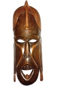 10. Drewniana maska, tradycyjna afrykańska rzeźba.