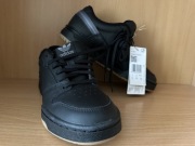 Buty adidas Team Court 2 r.36,5 (pasują na 35,5)