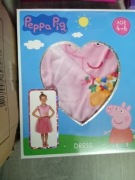 Sukienka z wizerunkiem swinki peppy 