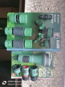 Zestaw przyłączeniowy oraz zraszacz do wody- komplet