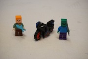 LEGO Ninjago motor z 70638 wraz z Alex i Zombie z LEGO Minecraft.