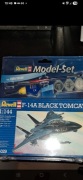 Model samolotu do sklejania Revell Black Tomcat skala 1:144
