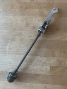 Zacisk przedniej piasty NOVATEC. quick release