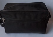 Kosmetyczka podróżna czarna