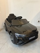 samochód na akumulator Audi SQ8 auto elektryczne dla dzieci