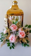 Lampion kompozycja kwiatowa 
