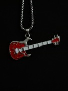 Naszyjnik, wisiorek z gitarą elektryczną czerwono-srebrna