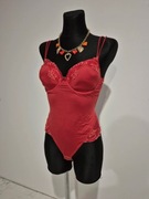 Bielizna modelująca ceglasta koronka