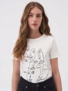 Sinsay t-shirt biały print nadruk twarze wzór bawełniany grafika baby tee