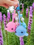 Breloczki z parą wielorybów