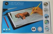 LED Brightpad A4 – podświetlana tablica do rysowania 3 poziomy jasności