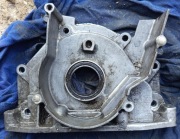 Obudowa osłona uszczelniacz wału audi a4 b8 2.0 cag cah 03g103153b