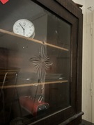 Stary drewniany kredens rzeźbienia 