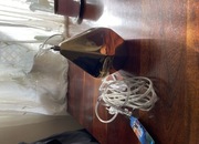 Nowa złota lampka wisząca