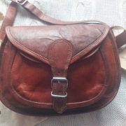 Torebka listonoszka ze skóry naturalnej