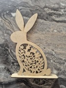 Drewniana dekoracja wielkanocna – królik do malowania