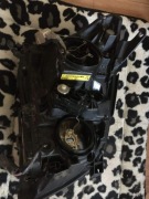 Reflektor przód lewy xenon toyota avensis II