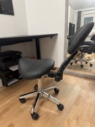Krzesło siodłowe ergonomiczne do salonu biura