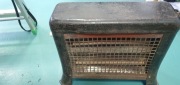 Stary grzejnik elektryczny 