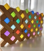 Drewniane klocki w kształcie litery X + akrylowe kostki